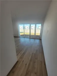 De Vanzare | Casa cu 5 camere | Tunari - foto 2