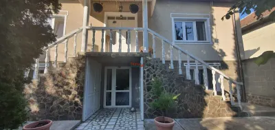 Casa de vanzare la asfalt 8 camer 1720 mp teren Alba Iulia - foto 3