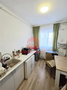 Apartament 3 Camere, Semidecomandat, Zona Dacia - foto 12