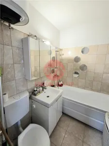 Apartament 3 Camere, Semidecomandat, Zona Dacia - foto 17