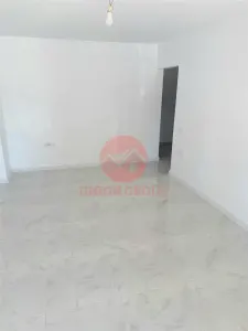 Spatiu Comercial Stradal, cu Vad, Renovat Complet - foto 9