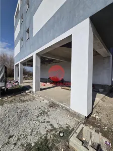 Spatiu Comercial Parter si Curte - in Constructie - foto 7