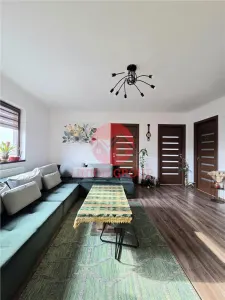 Casa 4 Camere cu Teren in Proprietate la Corbu - Corbu