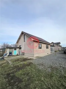Casa 4 Camere cu Teren in Proprietate la Corbu - foto 19