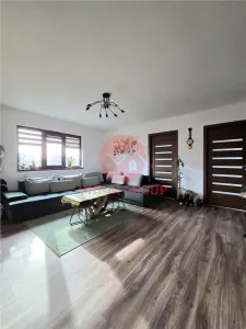 Casa 4 Camere cu Teren in Proprietate la Corbu - foto 3