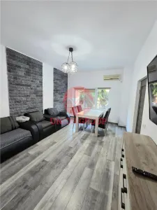 Vila 3 Nivele cu Spatiu Comercial Str. Cuza Voda - Constanta