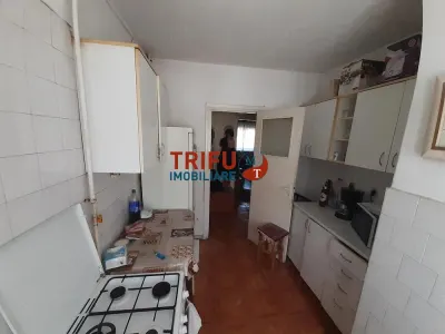 Apartament de vanzare 3 camere etaj intermediar - foto 6