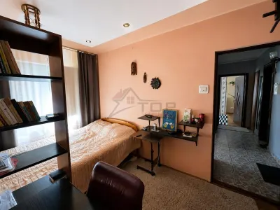 Vanzare apartament 3 camere - Podu Ros - etaj 2 - foto 13