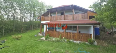 Casa de vanzare in Alba Iulia 5 camere 2300 mp teren - foto 9