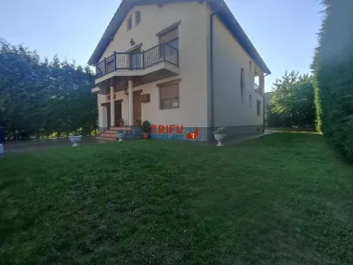 Casa de vanzare 5 camere 560 mp teren Cetate ! - foto 2