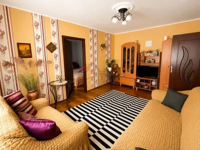 Vanzare apartament 3 camere - Podu Ros - etaj 2 - foto 6