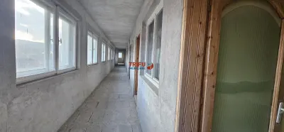 Casa de vanzare cu functiuni multiple in Petresti - foto 5