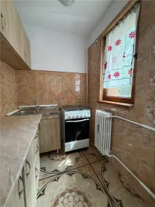 Garsoniera in bloc de apartamente, Podu Ros - foto 2