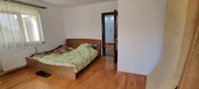 Casa de vanzare S+P+M zona Cetate! - foto 8