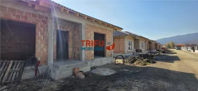 Case de vânzare în diferite stadii de construcție - foto 1