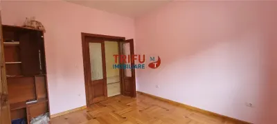 Casa 10 camere de vanzare zona Centru cu piscina interioara - foto 12