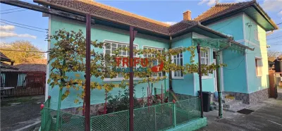 OFERTĂ!!! Casă în Cricău cu 1776mp teren, 1 ha teren arabil și 10arii de vie - Cricau