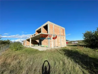 Casă de vânzare în Oarda de Jos cu o priveliște inedită - foto 7