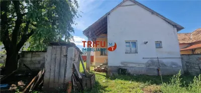 Casă 3 camere cu 733 mp teren la asfalt zona în cartierul Micești - foto 2