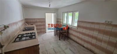 Casă individuală cu teren de 2398 mp în Cricău - foto 9