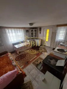 Casa de vanzare cu gradina aproape de Onesti - foto 17