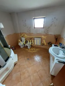 Vila cu teren de vanzare in Onesti - foto 19
