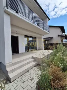 CASA P+ 1E  si  TEREN 400 MP DE VANZARE IN ANDRASESTI - Onesti
