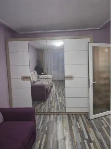 Apartament 2 camere decomandat, centrala proprie. Zona Uzina 2 - Brasov