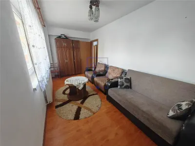Apartament de vanzare in Sibiu - 3 camere, decomandat, loc de parcare subteran, Terezian - foto 3