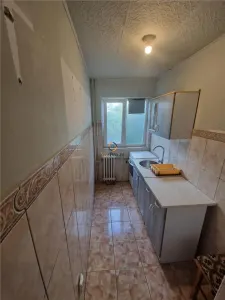 Apartament 2 camere etaj 2 zona Dacia / Iulius Town / - foto 3