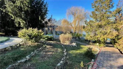 2 vile de vanzare, 14 camere, piscina exterioara, Corbeanca - foto 3