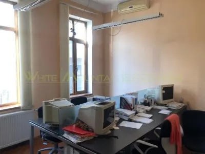Vila cu caracter, interbelica, 9 camere, de vanzare - foto 24