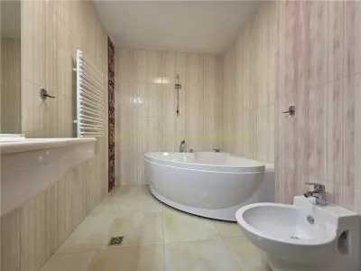 Apartament superb cu 2 camere de inchiriat in Bellevue Residence - foto 22