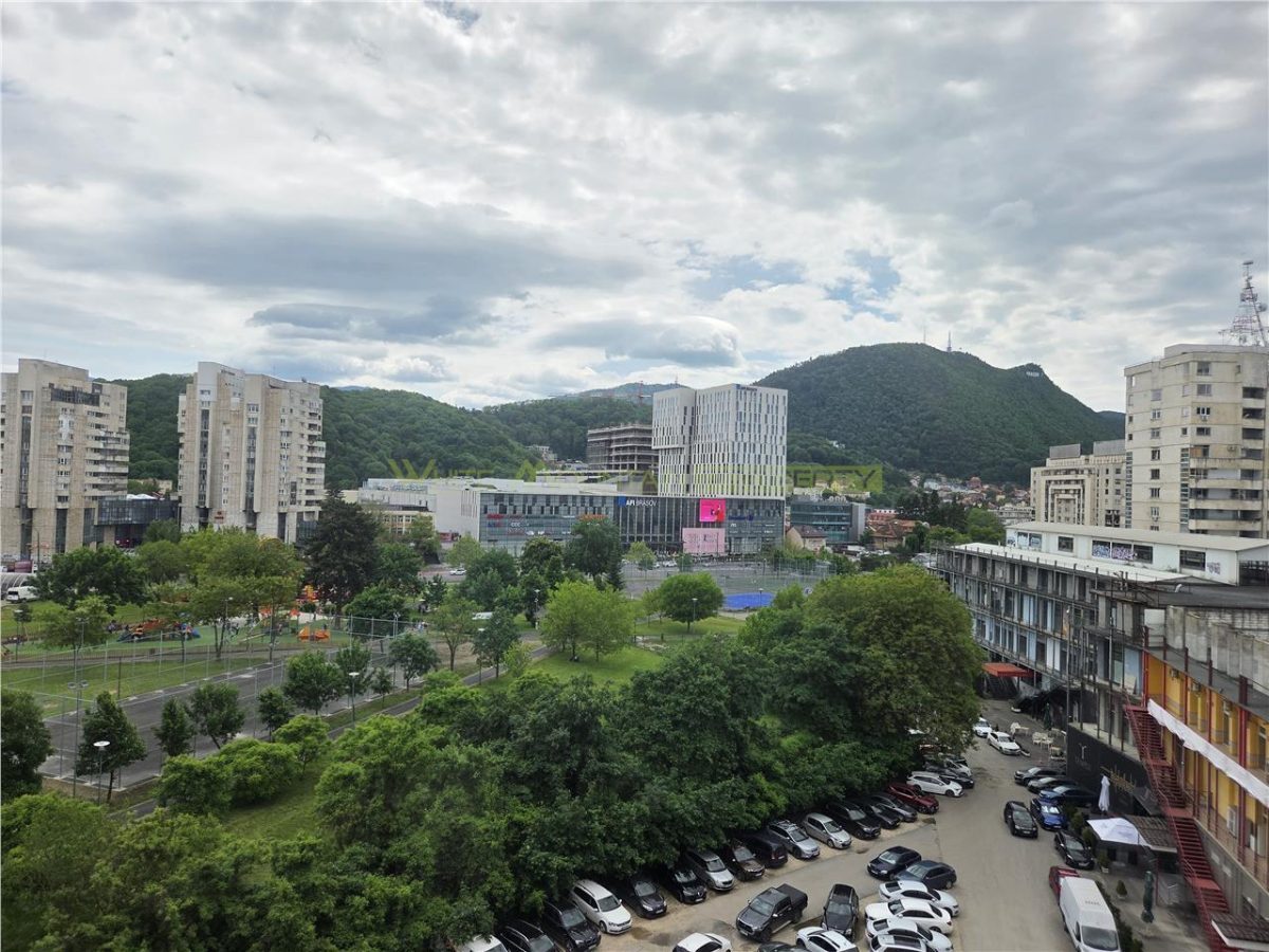 Apartament 4 camere Centrul Civic pretabil co-working hub - Brasov