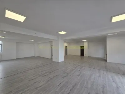Apartament 4 camere Centrul Civic pretabil co-working hub - foto 3