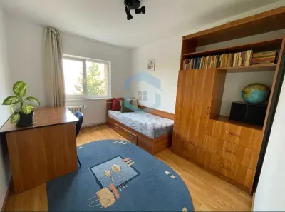 Apartament 4 camere plus garaj/ Titulescu - foto 4