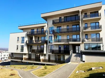 Apartament nou, 2 camere, finisat premium, zona Vivo - Floresti