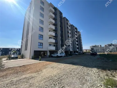De vanzare apartament 2 camere decomandate camara balcon si loc parcare in zona Doamna Stanca Selimbar - foto 3