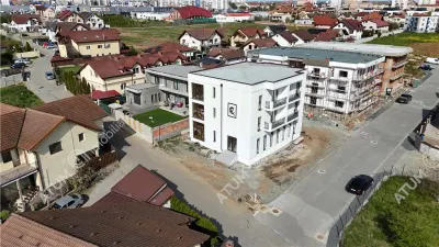 De vanzare apartament cu 3 camere si 2 bai la etajul 1 in Selimbar - foto 3