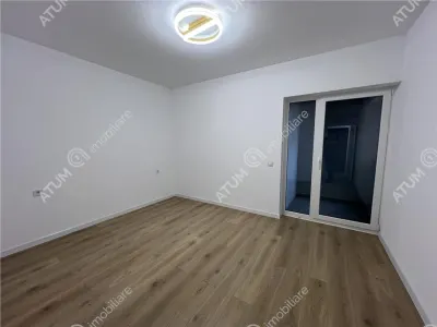 De vanzare apartament cu 3 camere decomandate cu 2 balcoane si loc de parcare in zona Calea Surii Mici - foto 3
