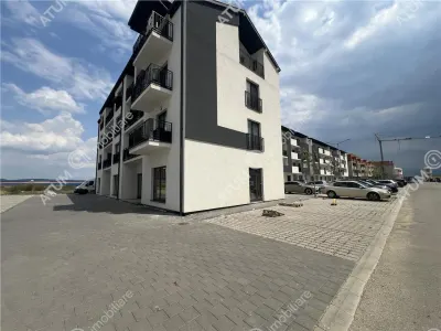 De vanzare apartament cu 2 camere decomandate si loc de parcare zona Doamna Stanca - Sibiu