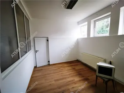 De vanzare casa si hale industriale - 475 mp utili in Cisnadie langa Sibiu - foto 16