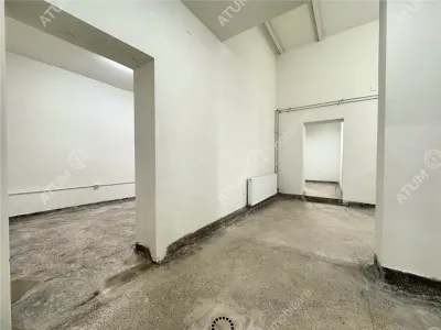 Spatiu comercial de vanzare de 380 mp utili in zona Terezian din Sibiu - foto 4