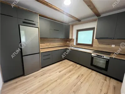 De vanzare cabana cu 7 camere 7 bai si teren 1000 mp in Avrig zona Mlaci - foto 14