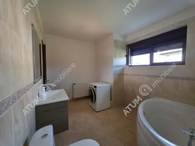 De vanzare casa individuala cu 5 camere terasa si vedere la Muntii Fagaras in cartier Bavaria Sibiu - foto 18
