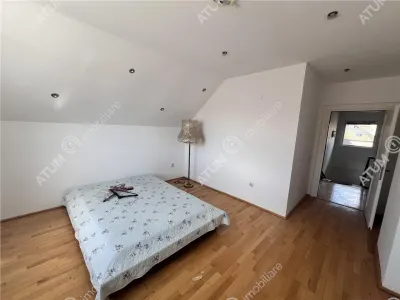 De vanzare casa individuala cu 6 camere si teren de 715 mp situata in Talmaciu/ Sibiu - foto 2