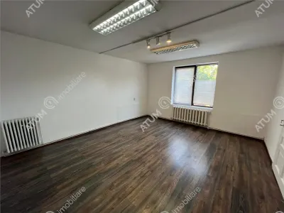 Spatiu comercial cu acces din strada de inchiriat in zona Calea Dumbravii din Sibiu - foto 2