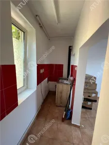 Spatiu comercial cu acces din strada de inchiriat in zona Calea Dumbravii din Sibiu - foto 9