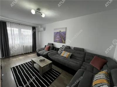 De vanzare apartament renovat cu 3 camere de 71 mp la etaj interemdiar zona Vasile Aaron din Sibiu - Sibiu