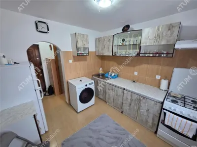 Garsoniera decomandata amplasata la etajul 1 in zona Lupeni din Sibiu - foto 4